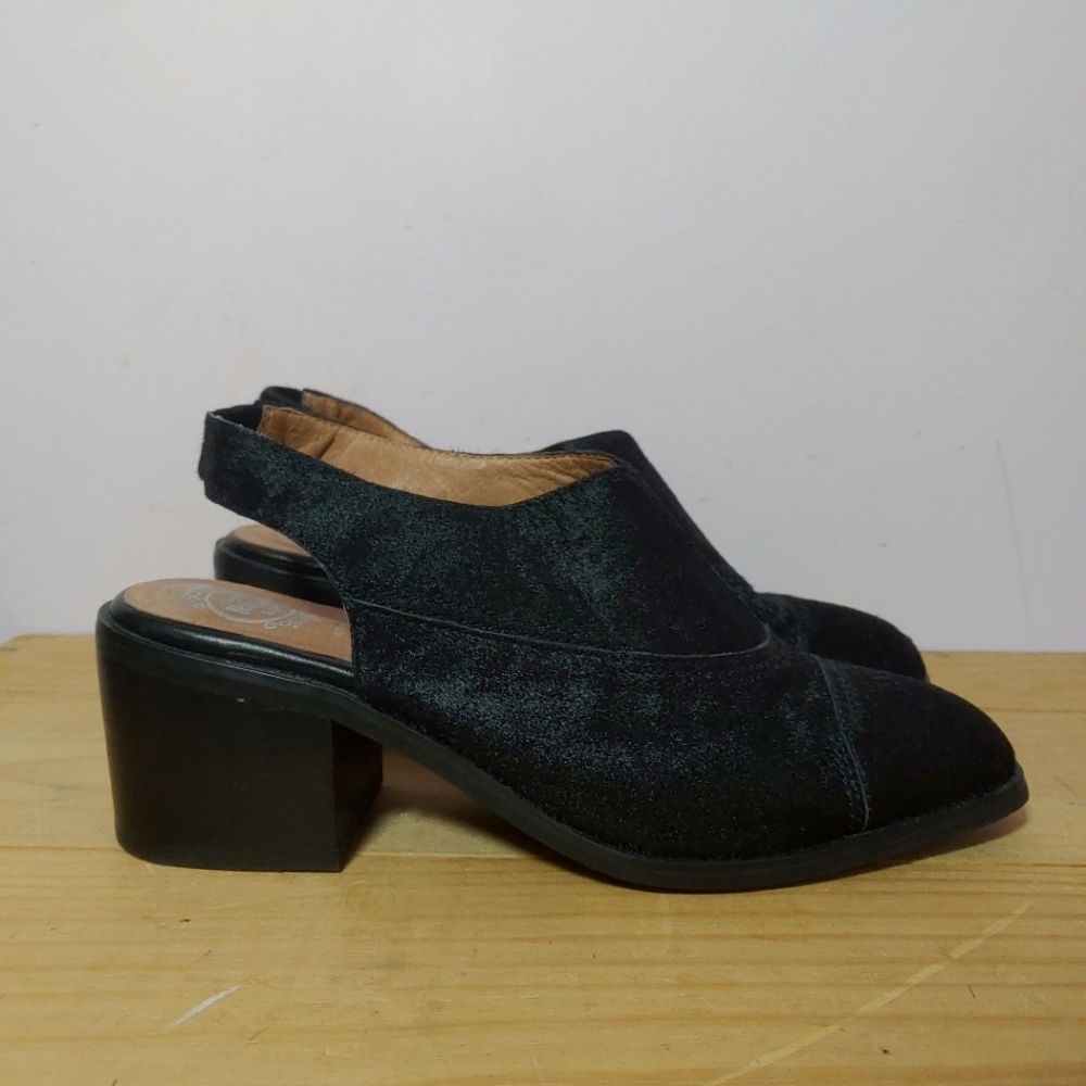 Jeffrey Campbell Black Calf Hair Slingback Heels Women's Size 8 US